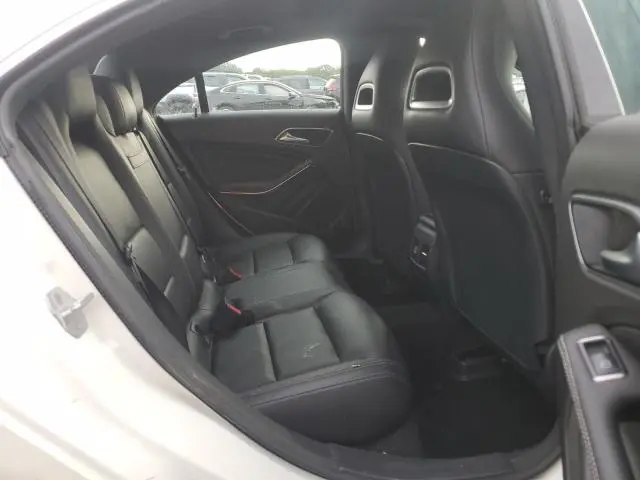 2018 MERCEDES-BENZ CLA 250 4MATIC  
