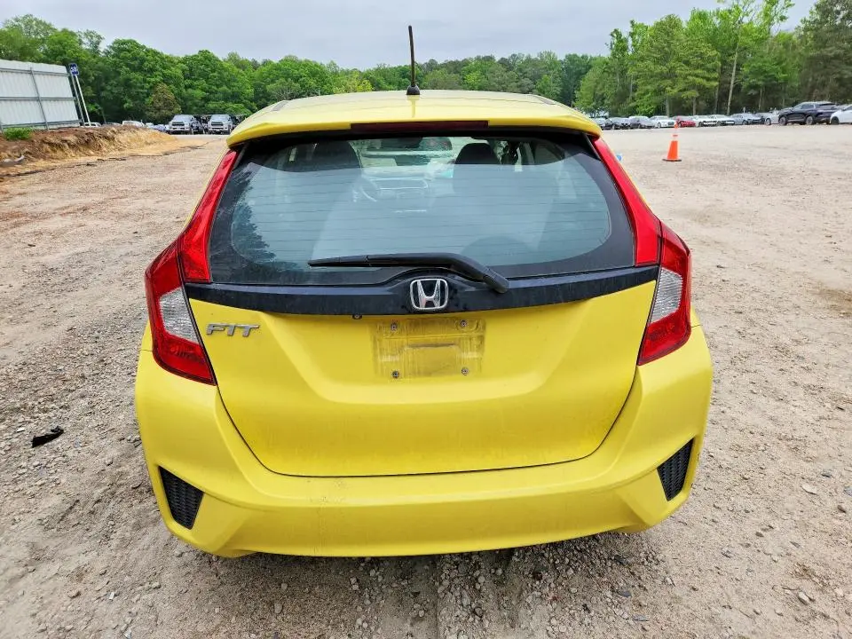 2015 HONDA FIT LX  