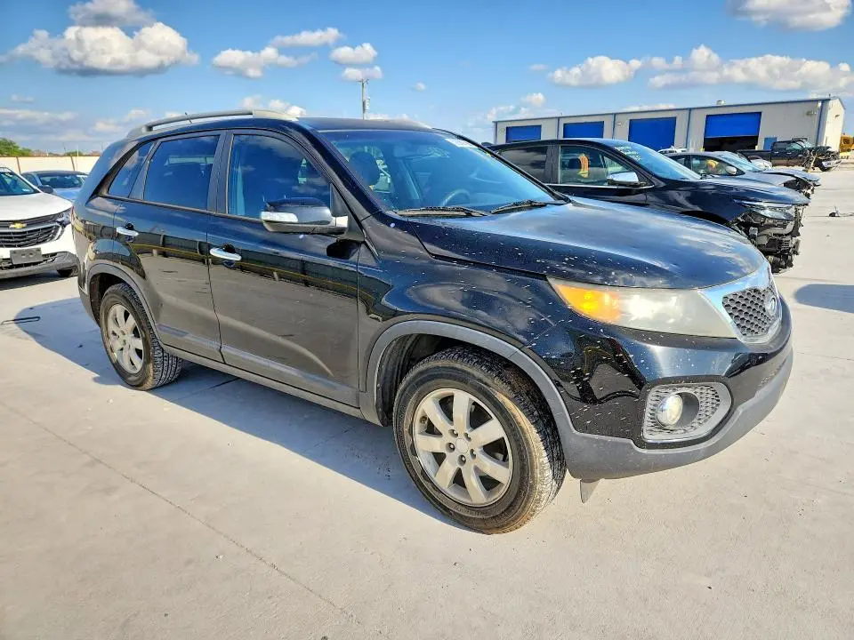 2012 KIA SORENTO LX  
