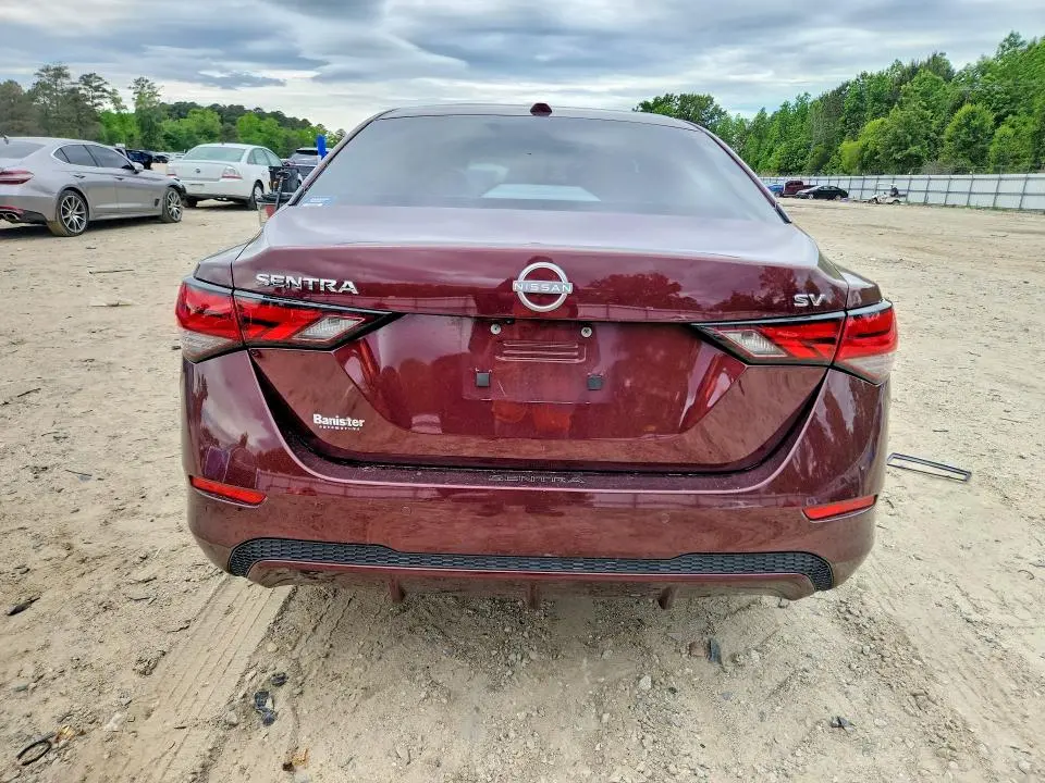 2024 NISSAN SENTRA SV  
