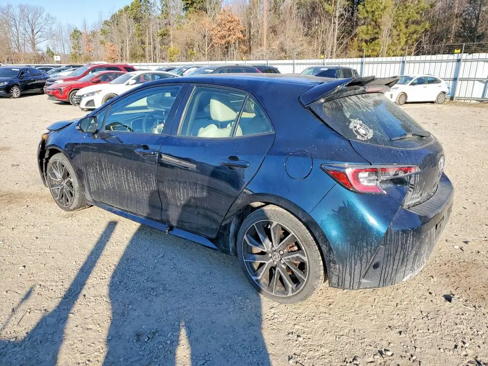 2019 TOYOTA COROLLA SE  