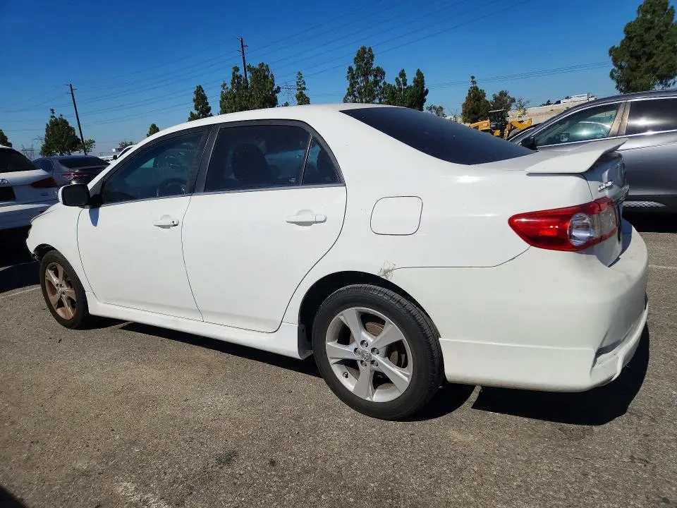 2013 TOYOTA COROLLA S  