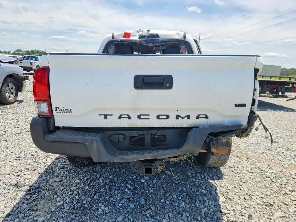 2021 TOYOTA TACOMA SR5 V6  