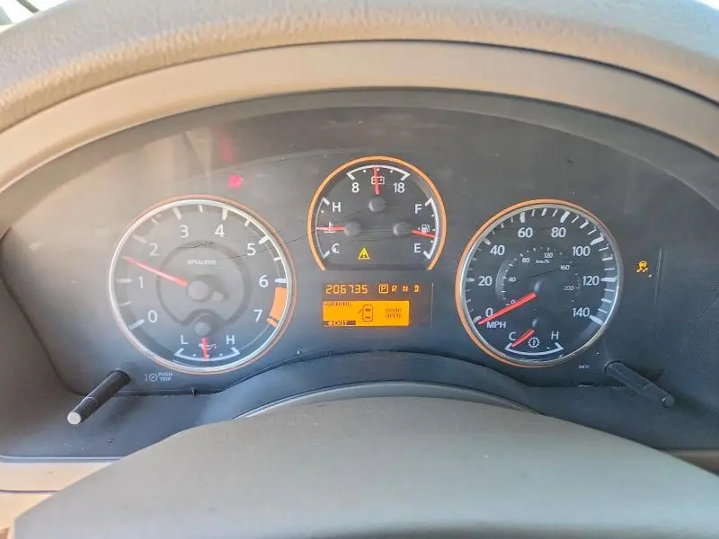 2015 NISSAN ARMADA SL  
