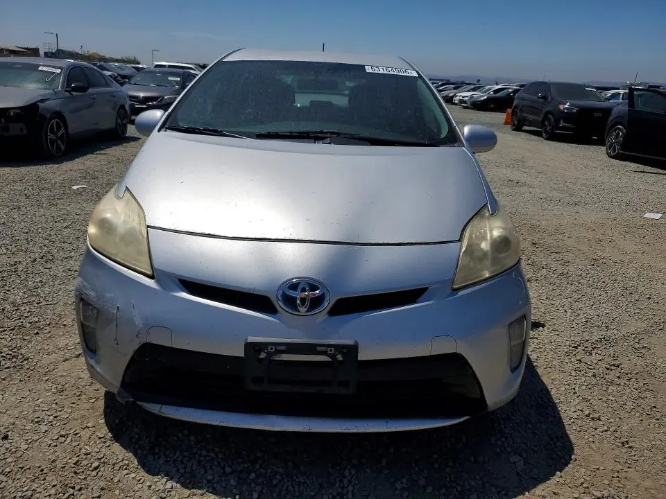 2013 TOYOTA PRIUS THREE  
