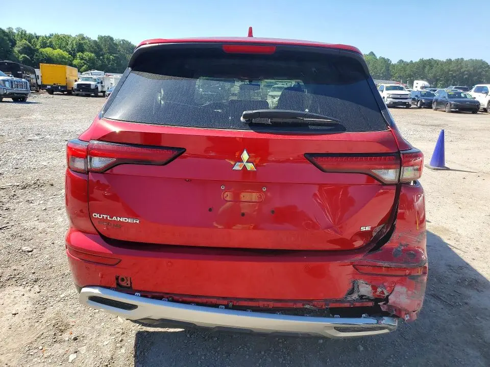 2024 MITSUBISHI OUTLANDER SE  