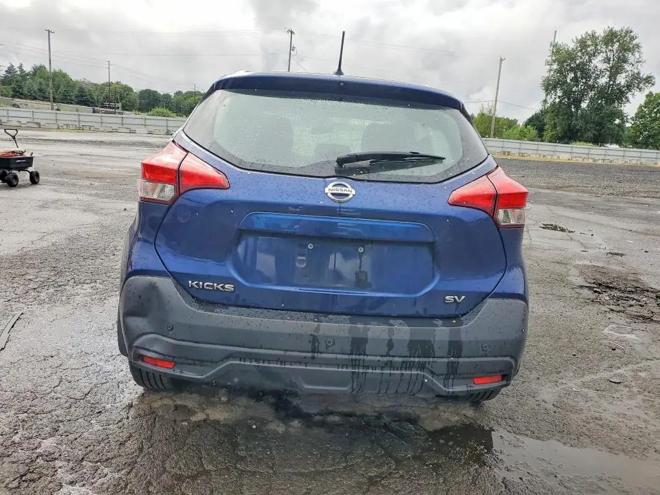 2018 NISSAN KICKS SV  