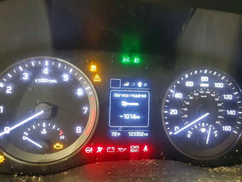 2017 HYUNDAI TUCSON SE  
