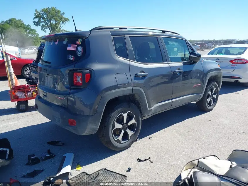 2022 JEEP RENEGADE TRAILHAWK 4X4