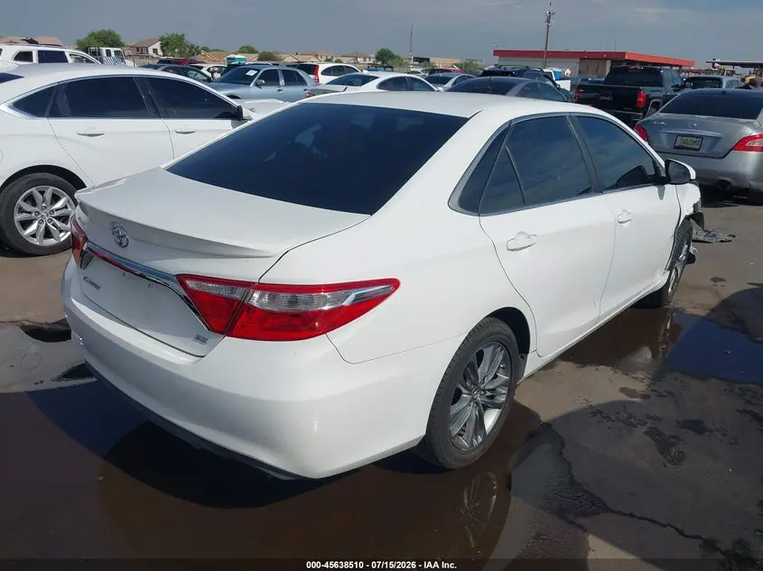 2017 TOYOTA CAMRY SE