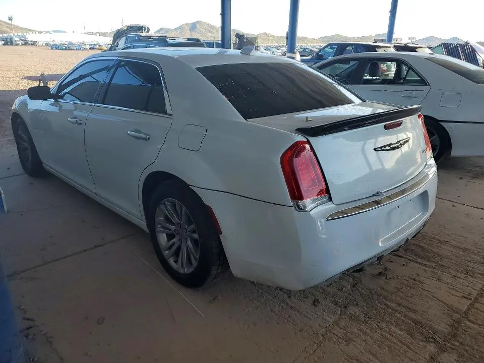 2016 CHRYSLER 300C   