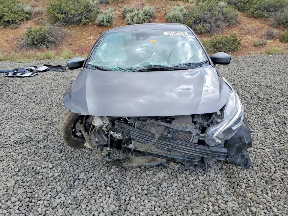 2023 NISSAN VERSA SV  