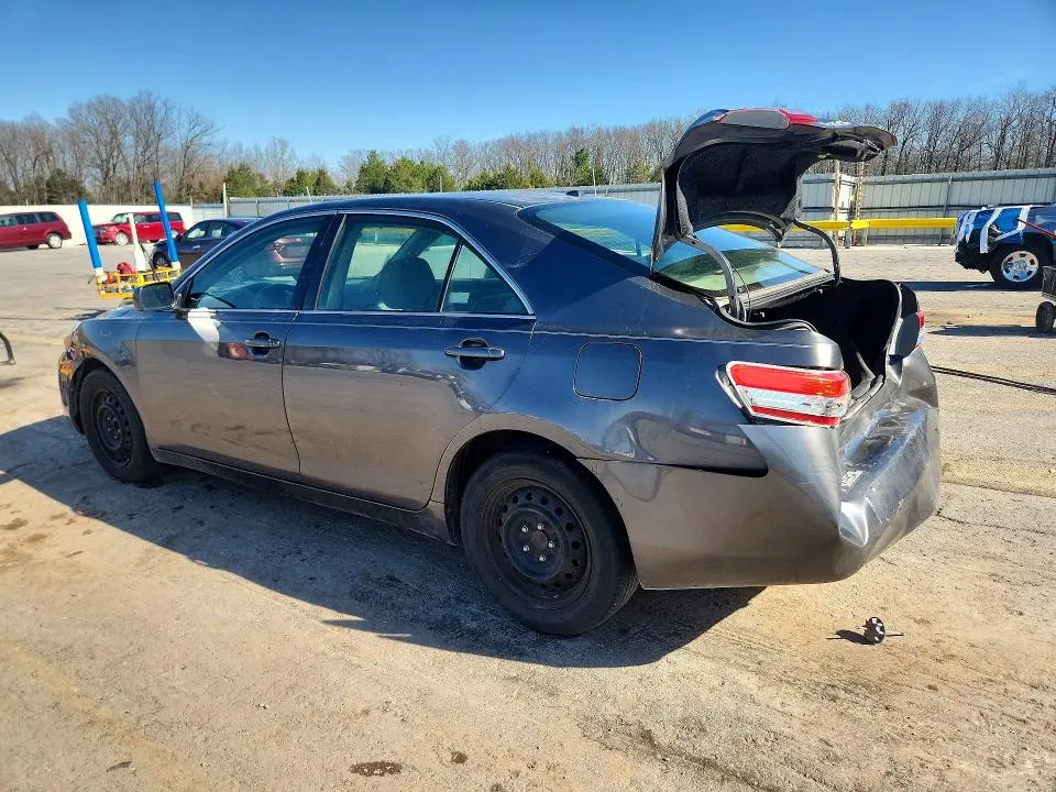 2011 TOYOTA CAMRY LE  
