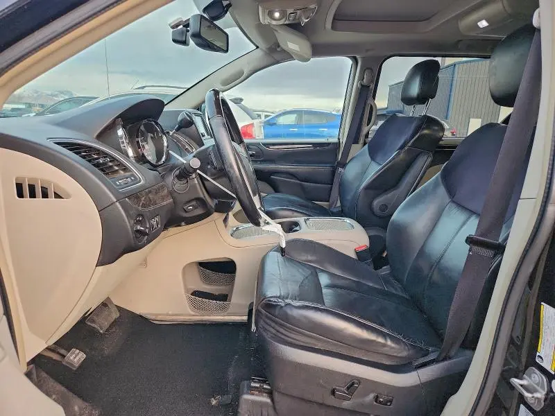 2015 CHRYSLER TOWN & COUNTRY LIMITED PLATINUM  