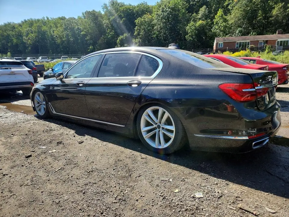 2016 BMW 750 XI  