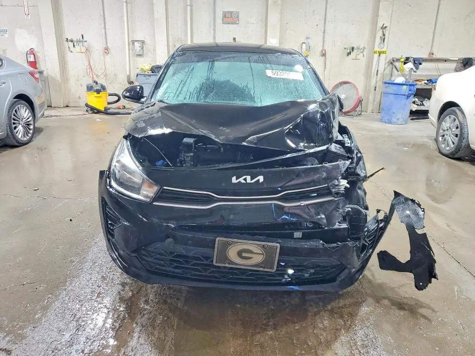 2022 KIA RIO S  