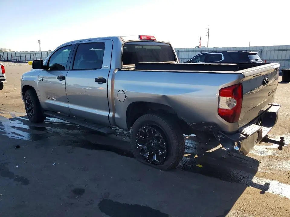 2019 TOYOTA TUNDRA CREWMAX SR5  