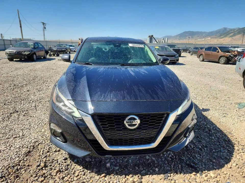 2019 NISSAN ALTIMA SV  