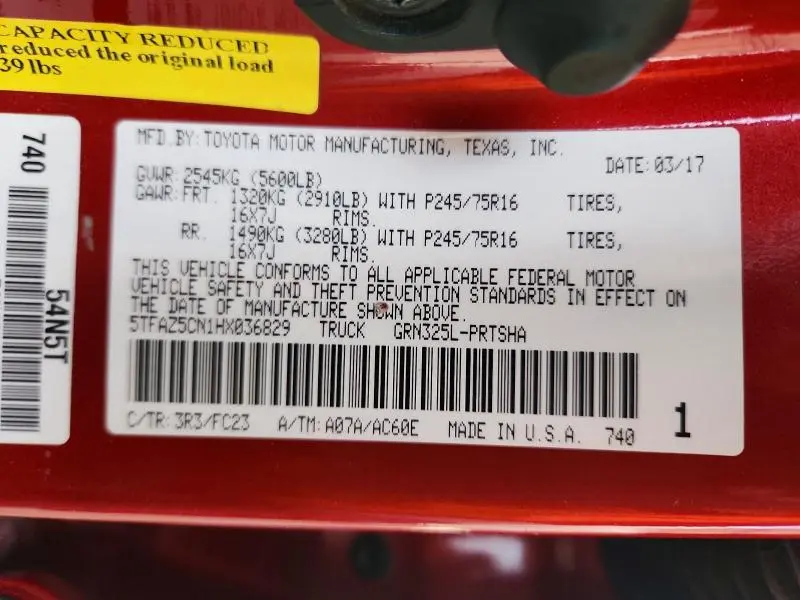 2017 TOYOTA TACOMA SR5 V6  