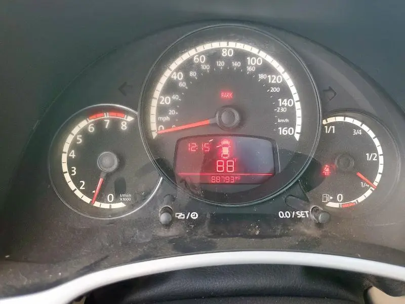 2013 VOLKSWAGEN BEETLE   