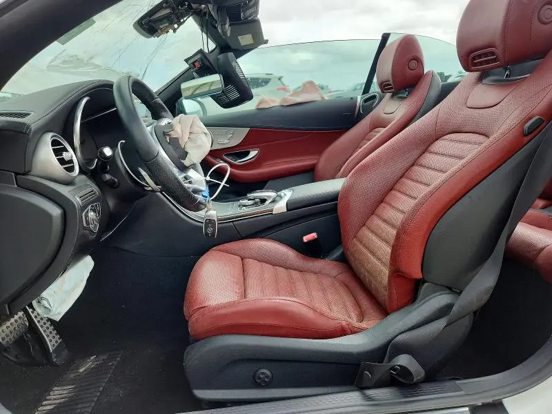 2023 MERCEDES-BENZ C 300  