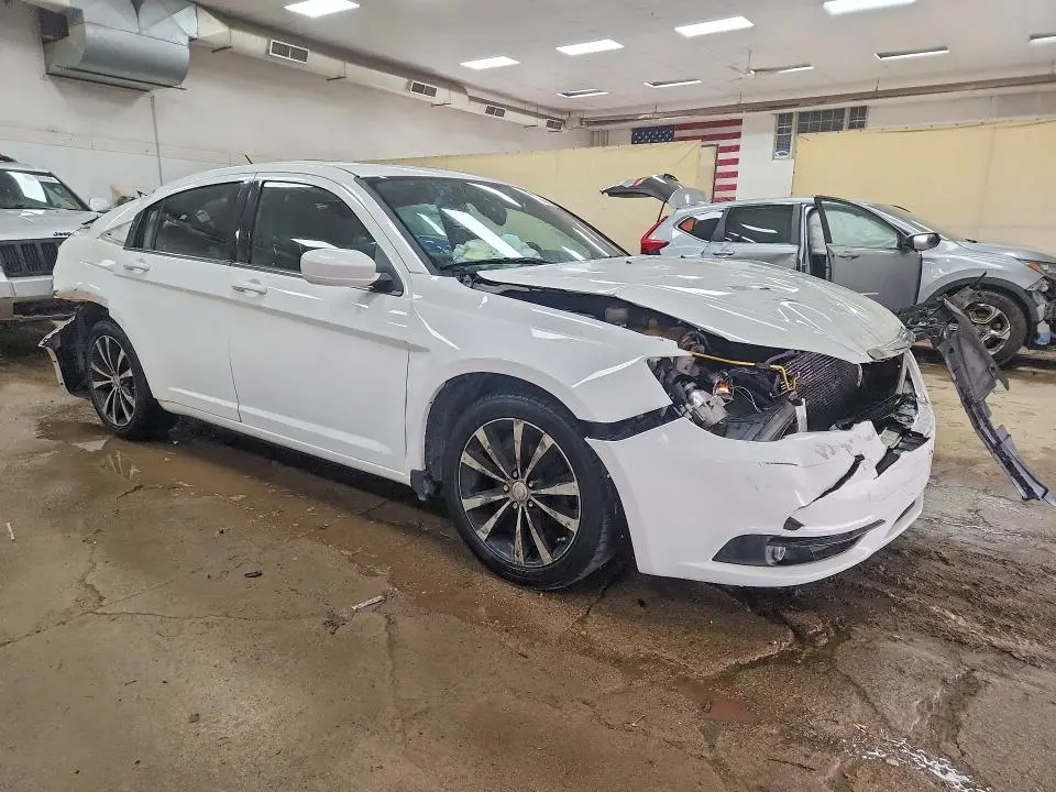2012 CHRYSLER 200 S  