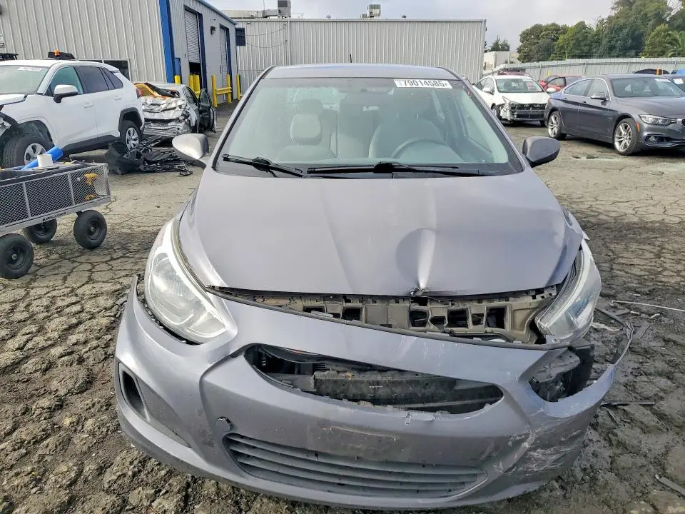 2015 HYUNDAI ACCENT GLS  