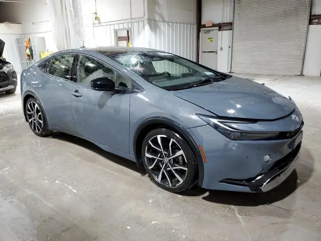 2023 TOYOTA PRIUS PRIME SE  