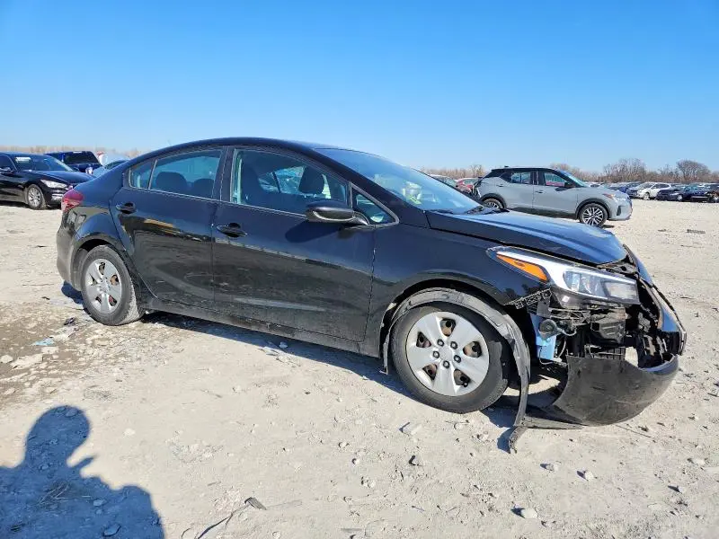 2017 KIA FORTE LX  