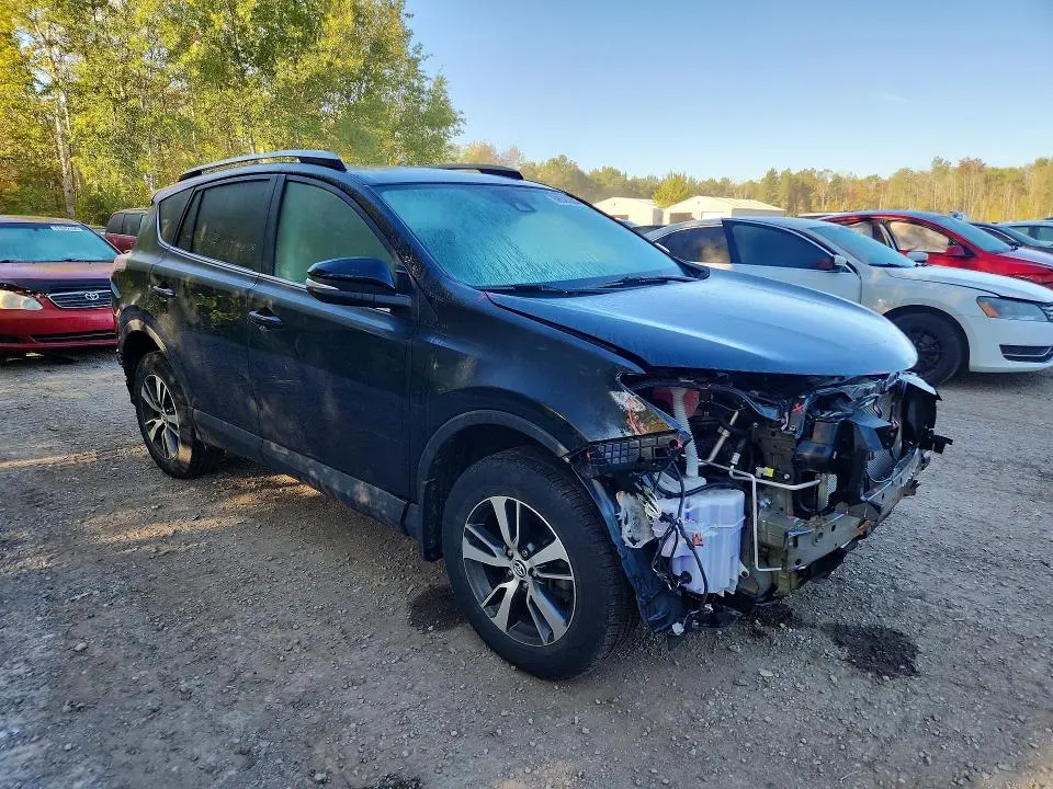 2018 TOYOTA RAV4 XLE  