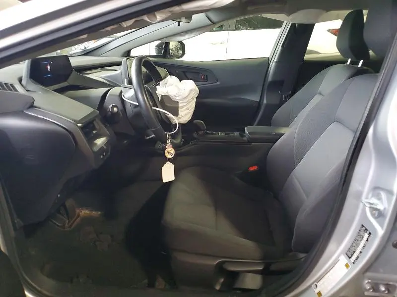 2023 TOYOTA PRIUS LE  