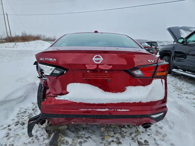 2022 NISSAN ALTIMA SV  