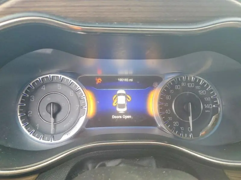 2015 CHRYSLER 200 C  