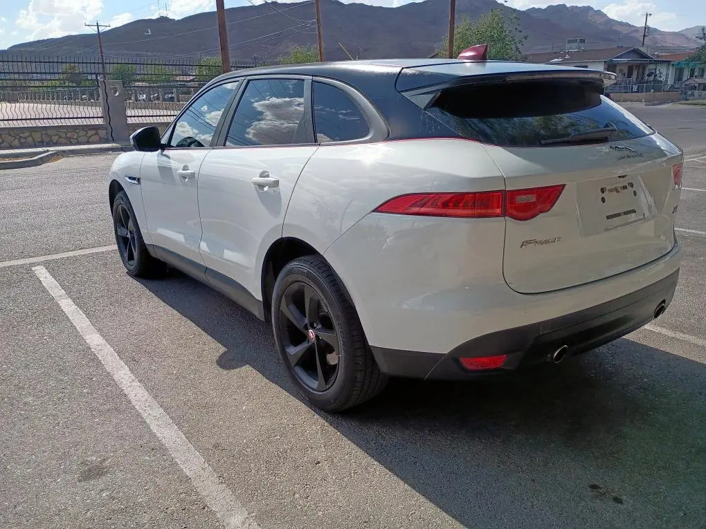 2018 JAGUAR F-PACE PREMIUM  