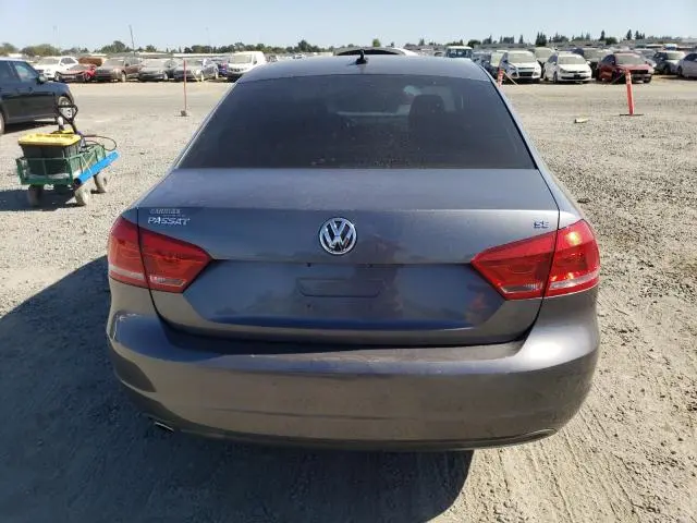 2013 VOLKSWAGEN PASSAT SE  