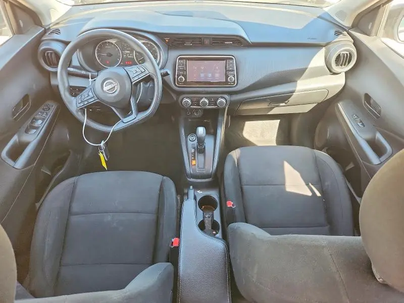 2023 NISSAN KICKS S  