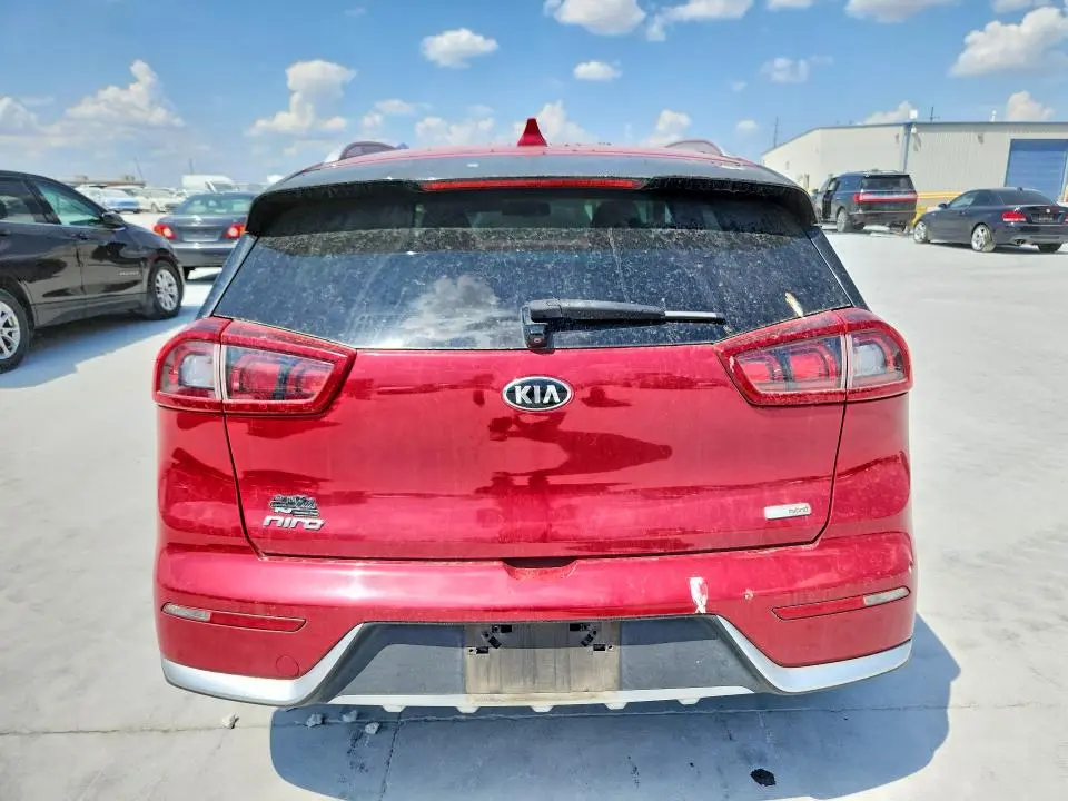 2018 KIA NIRO LX  