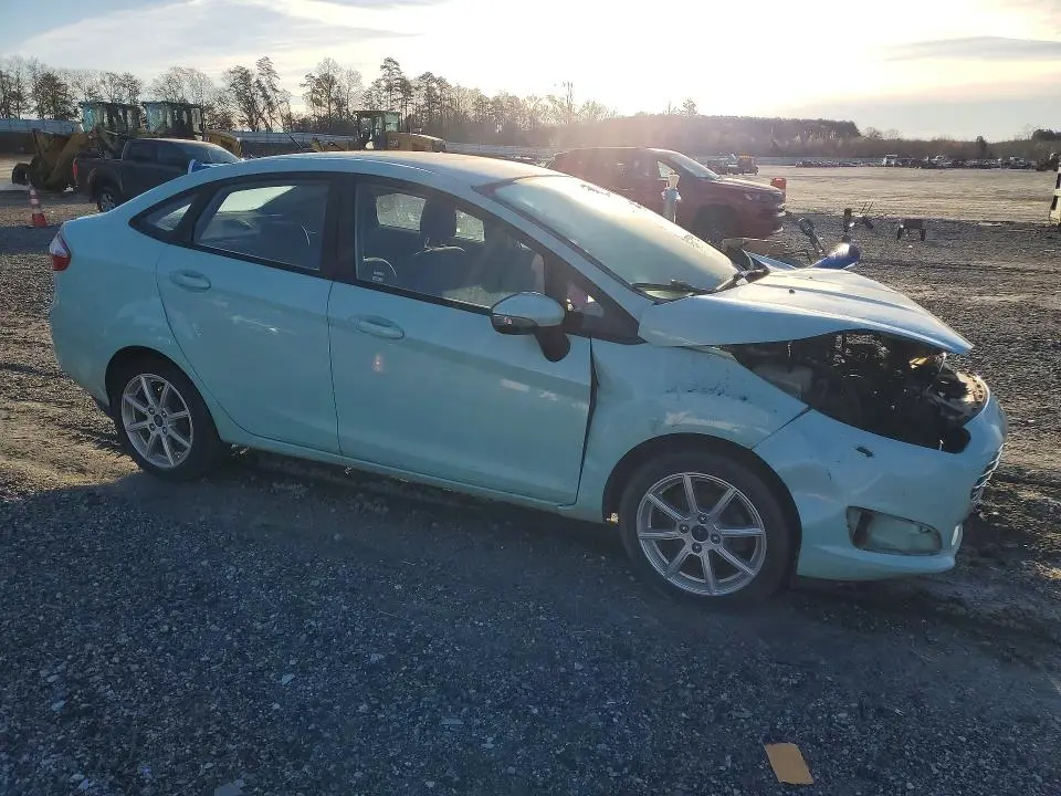 2017 FORD FIESTA SE  