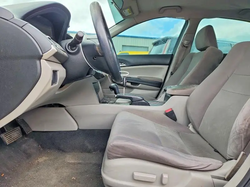 2011 HONDA ACCORD LXP  