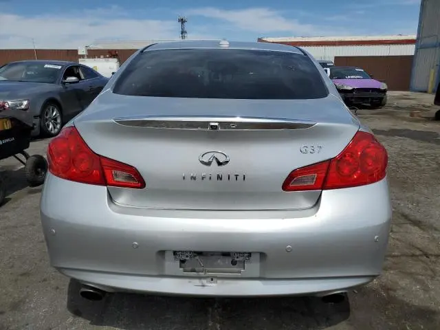 2011 INFINITI G37 BASE  