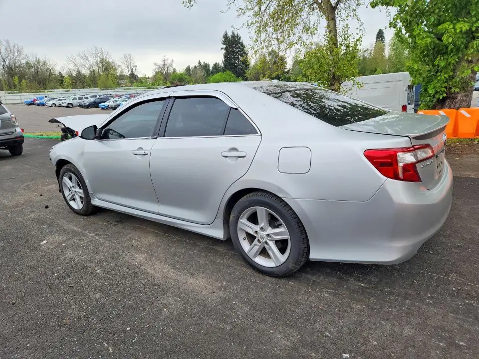 2013 TOYOTA CAMRY SE  