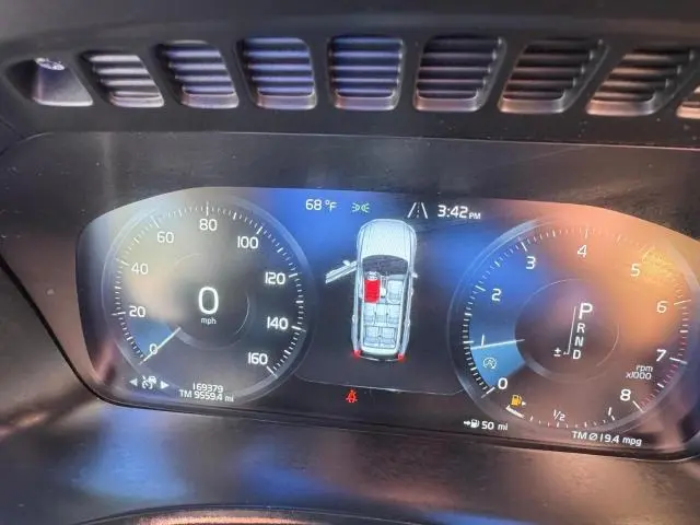 2016 VOLVO XC90 T6  