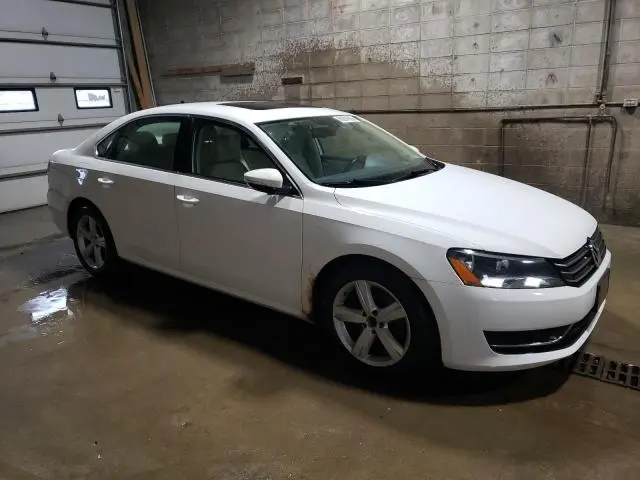 2012 VOLKSWAGEN PASSAT SE  