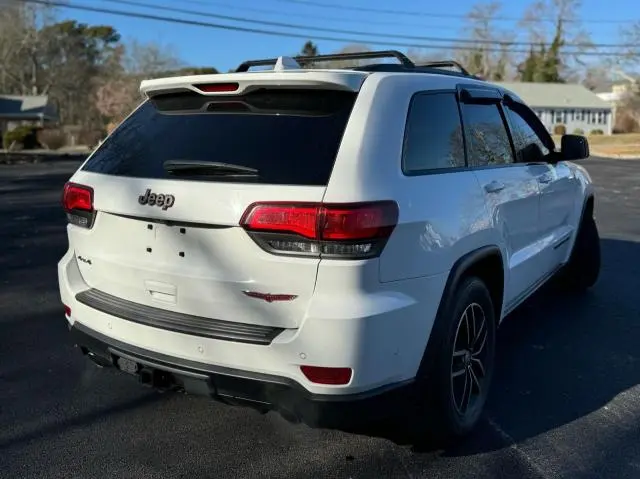 2017 JEEP GRAND CHEROKEE TRAILHAWK  