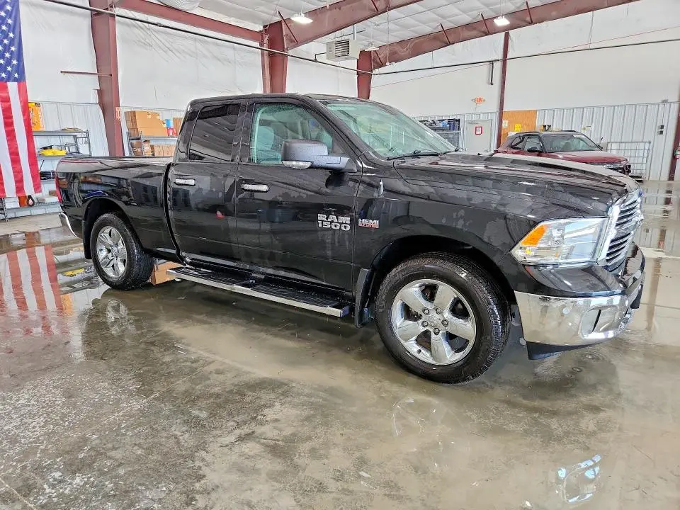 2018 RAM 1500 SLT  