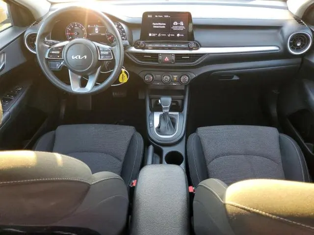 2022 KIA FORTE FE  