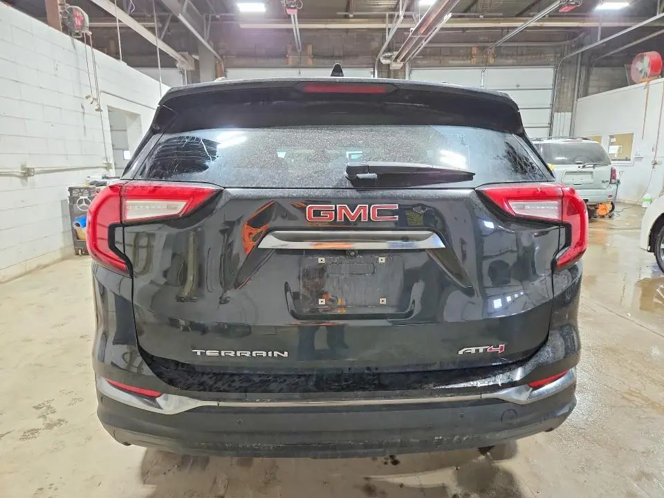 2024 GMC TERRAIN AT4  
