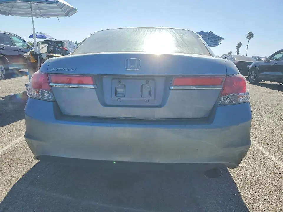 2012 HONDA ACCORD LX  