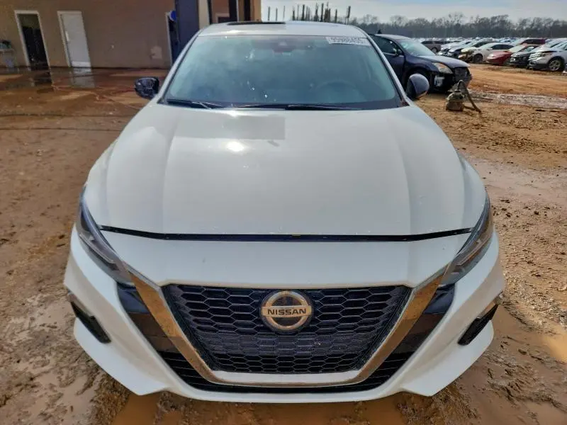 2020 NISSAN ALTIMA SR  