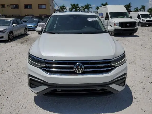 2023 VOLKSWAGEN TIGUAN SE  